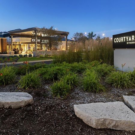 Готель Courtyard By Marriott Chicago Waukegan / Gurnee Екстер'єр фото