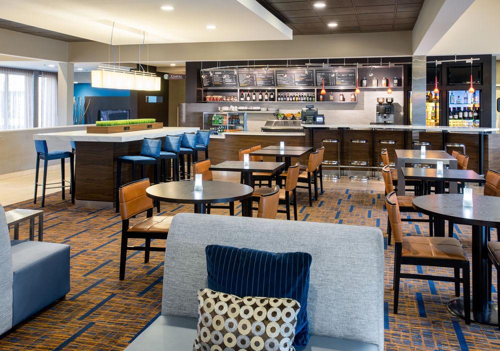 Готель Courtyard By Marriott Chicago Waukegan / Gurnee Екстер'єр фото