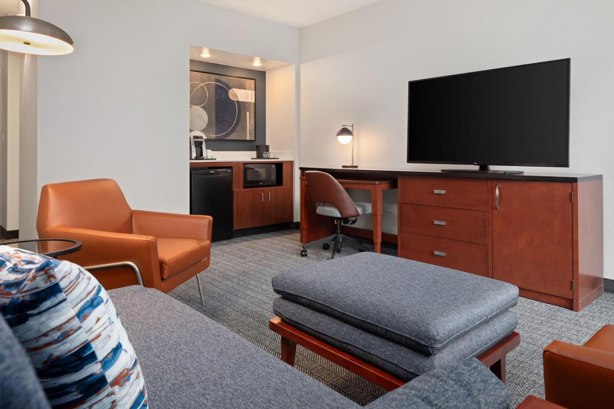 Готель Courtyard By Marriott Chicago Waukegan / Gurnee Екстер'єр фото