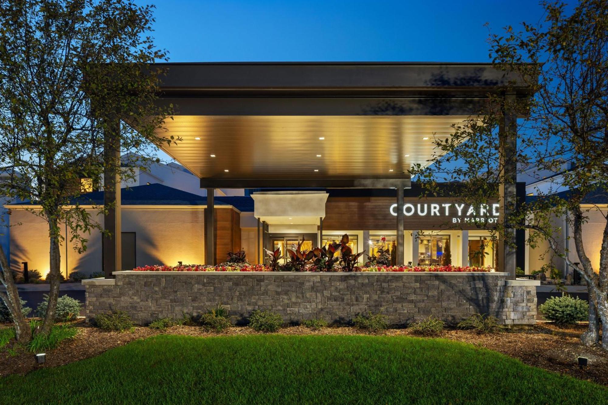 Готель Courtyard By Marriott Chicago Waukegan / Gurnee Екстер'єр фото