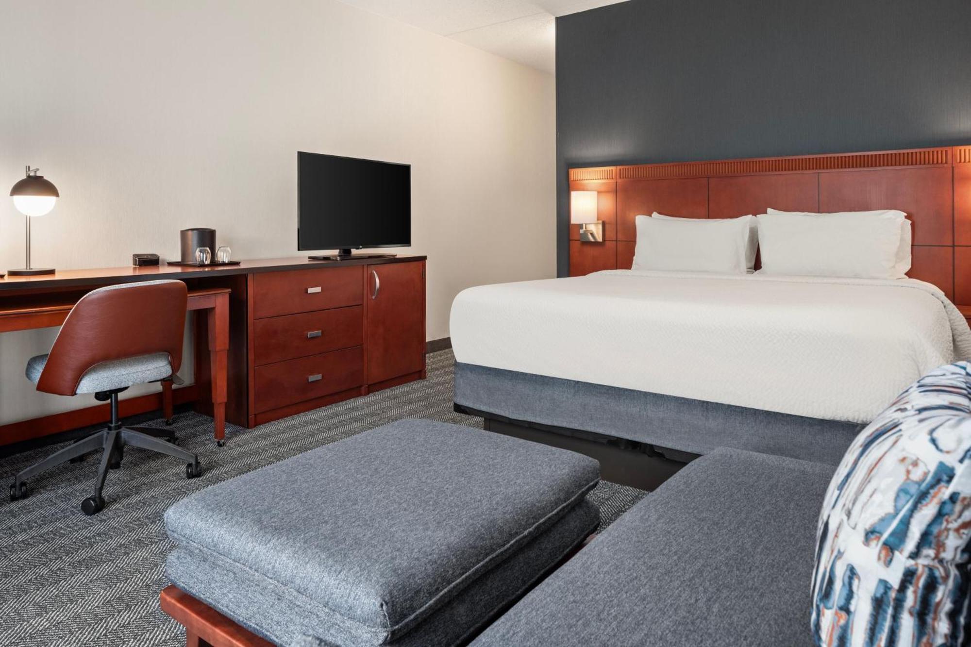 Готель Courtyard By Marriott Chicago Waukegan / Gurnee Екстер'єр фото