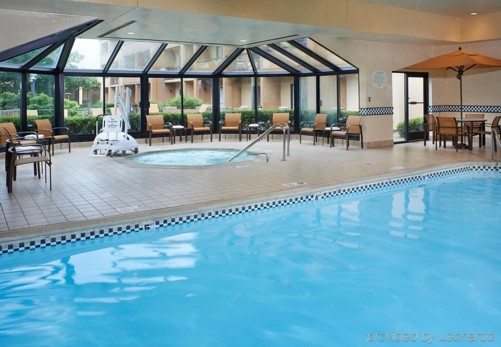 Готель Courtyard By Marriott Chicago Waukegan / Gurnee Екстер'єр фото