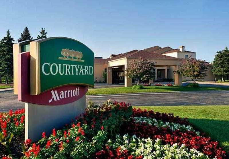 Готель Courtyard By Marriott Chicago Waukegan / Gurnee Екстер'єр фото